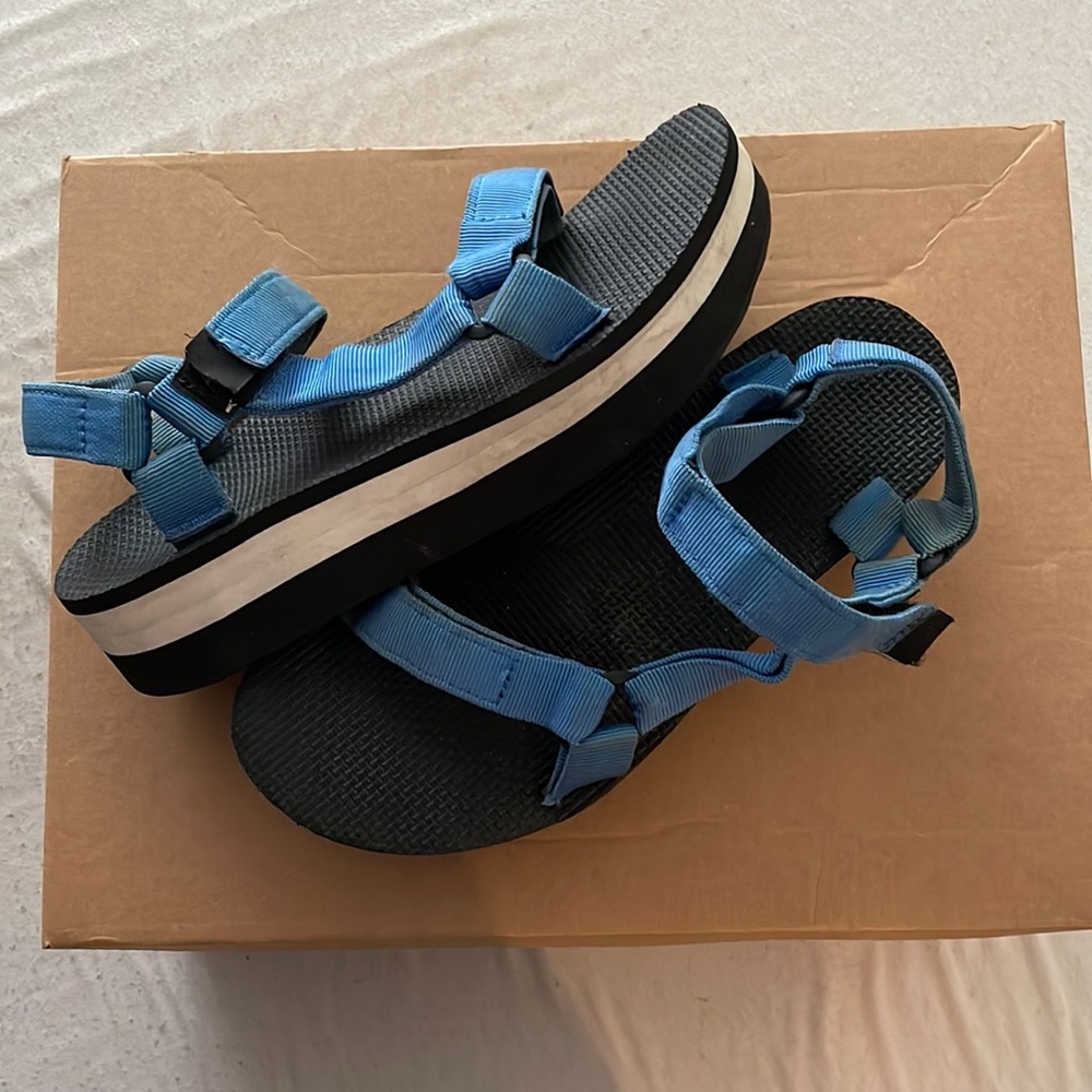 Blue platform TEVAS